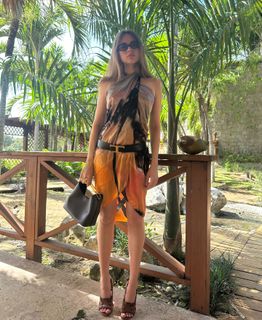 Xenia Tchoumitcheva feet photo 5