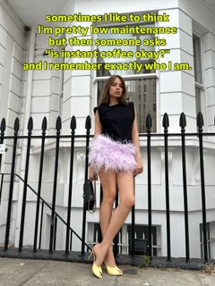 Xenia Tchoumitcheva feet photo 1