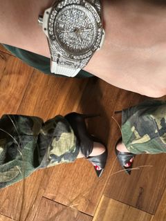 Xenia Tchoumitcheva feet photo 13