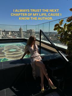 Xenia Tchoumitcheva feet photo 7