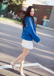 Xiaolu Li feet photo 8