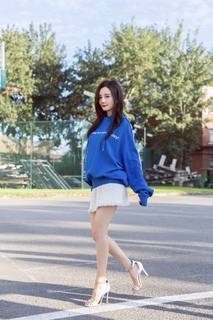 Xiaolu Li feet photo 5