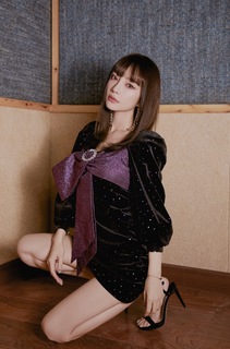 Xiaolu Li feet photo 12