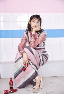 Xiaotong Guan feet photo 15
