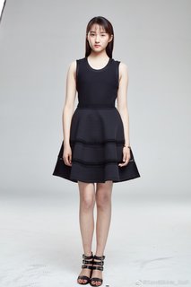 Xiaotong Guan feet photo 7