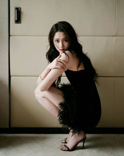 Xiaotong Guan feet photo 2