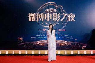 Xiaotong Guan feet photo 6