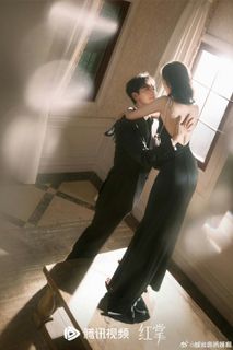 Xiaotong Guan feet photo 4
