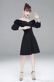 Xiaotong Mao feet photo 13