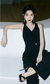 Xiaotong Mao feet photo 17