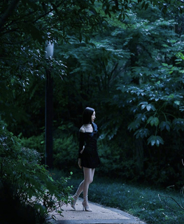 Xiaotong Mao feet photo 9