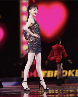Xiaotong Mao feet photo 16