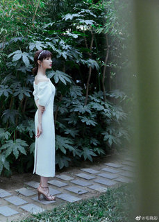 Xiaotong Mao feet photo 17