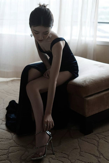 Xiaotong Mao feet photo 14