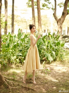 Xiaotong Mao feet photo 18