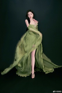 Xiaotong Mao feet photo 1