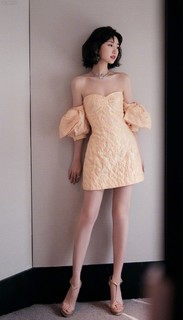 Xiaotong Mao feet photo 18