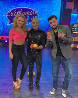 Ximena Córdoba feet photo thumbnail