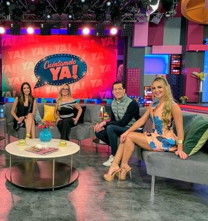 Ximena Córdoba feet photo thumbnail