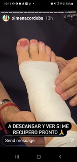 Ximena Córdoba feet photo thumbnail