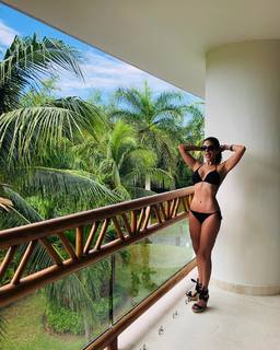 Ximena Herrera feet photo 1