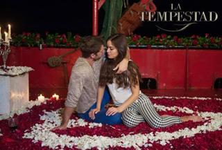 Ximena Navarrete feet photo thumbnail