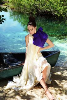 Ximena Navarrete feet photo thumbnail