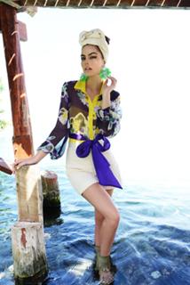 Ximena Navarrete feet photo thumbnail