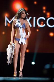 Ximena Navarrete feet photo thumbnail