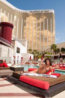 Ximena Navarrete feet photo thumbnail