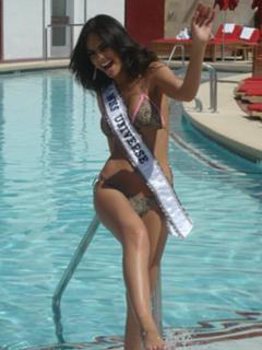 Ximena Navarrete feet photo thumbnail