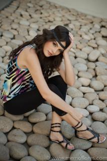 Ximena Navarrete feet photo thumbnail