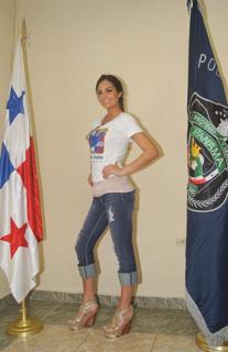 Ximena Navarrete feet photo thumbnail