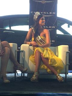 Ximena Navarrete feet photo thumbnail