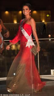 Ximena Navarrete feet photo thumbnail