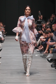 Ximena Navarrete feet photo thumbnail