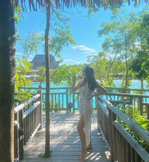 Ximena Navarrete feet photo thumbnail