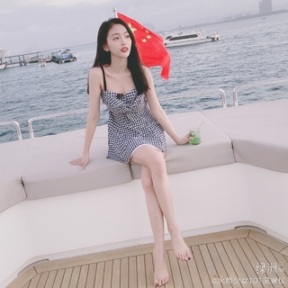 Xuanyi Wu feet photo 1