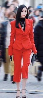Xuanyi Wu feet photo 8