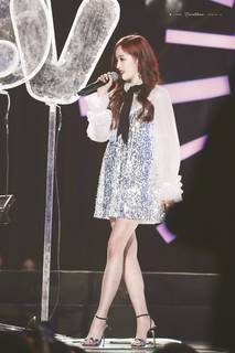Xuanyi Wu feet photo 18