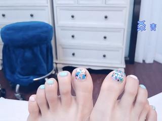 Xuanyi Wu feet photo 13