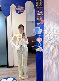 Xuanyi Wu feet photo 2