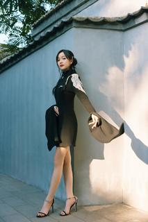 Xuanyi Wu feet photo 15