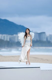 Xuanyi Wu feet photo 5