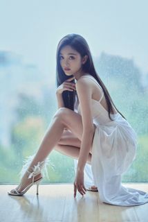 Xuanyi Wu feet photo 4