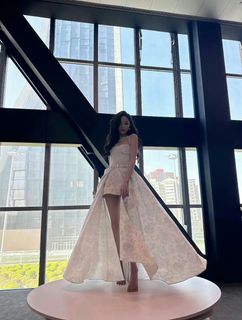 Xuanyi Wu feet photo 9