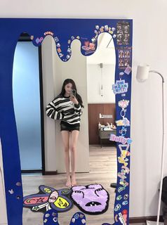 Xuanyi Wu feet photo 15