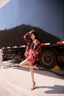 Xuanyi Wu feet photo 14