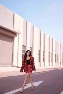Xuanyi Wu feet photo 13