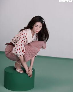 Xudan Zhu feet photo 4